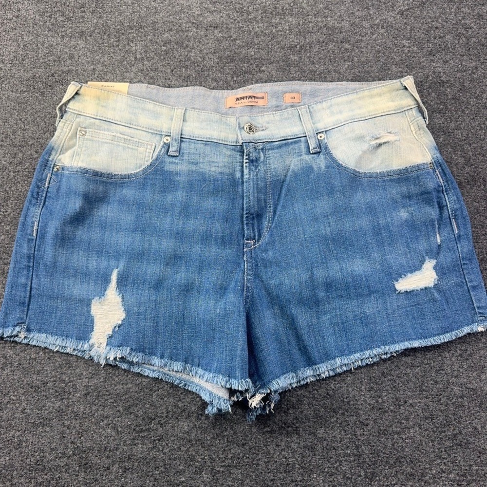 Ariat REAL Denim High Rise Distressed Frayed Jean Shorts Medium Wash Size 33 NEW